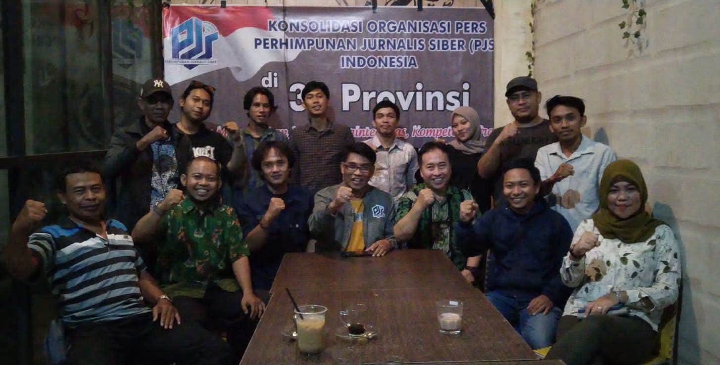 Gerakan konsolidasi organisasi pers Perhimpunan Jurnalis Siber (PJS)